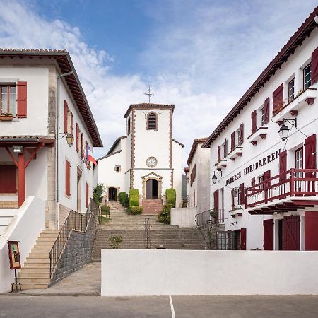 Auberge Hiribarren 比里亚图 外观 照片